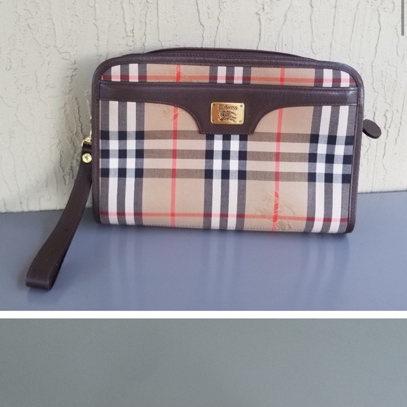 Beautiful Burberry pouch - Picture 6 of 11